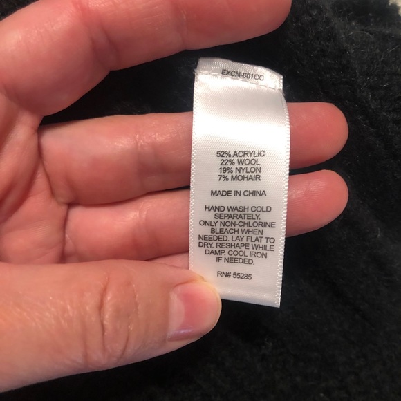 Express black sweater short sleeves size S - Picture 13 of 13